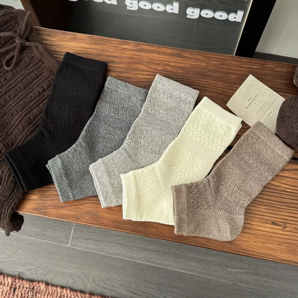 Stirrup Textured Socks
