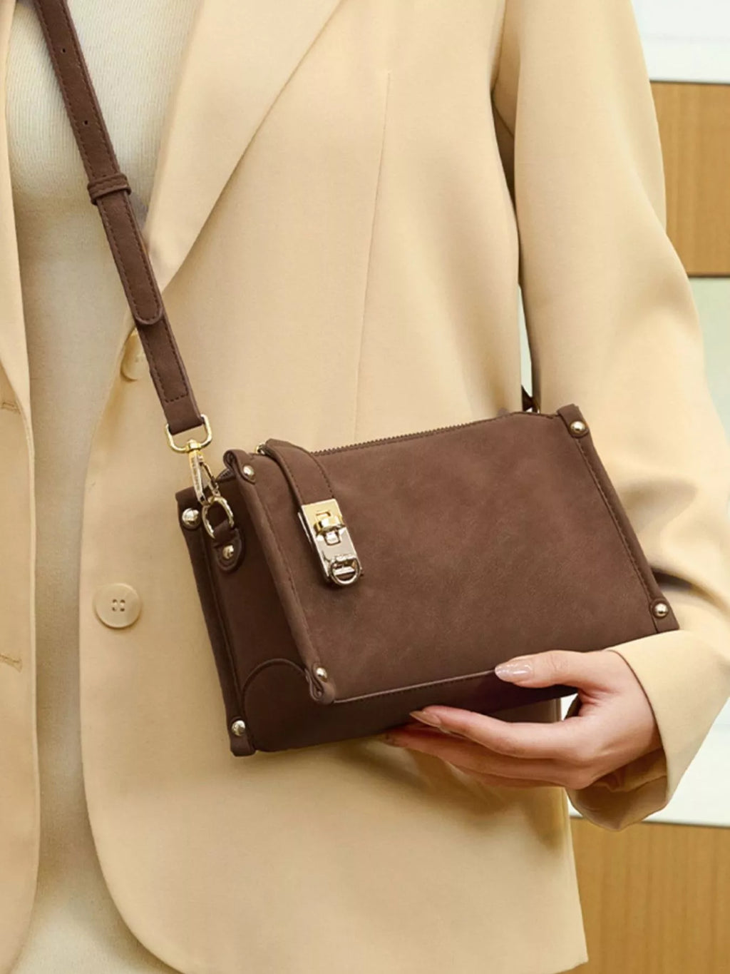 Buckle Detail Crossbody Bag