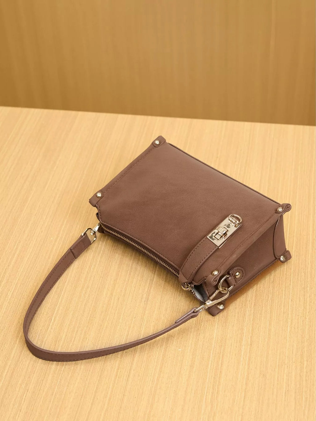 Buckle Detail Crossbody Bag