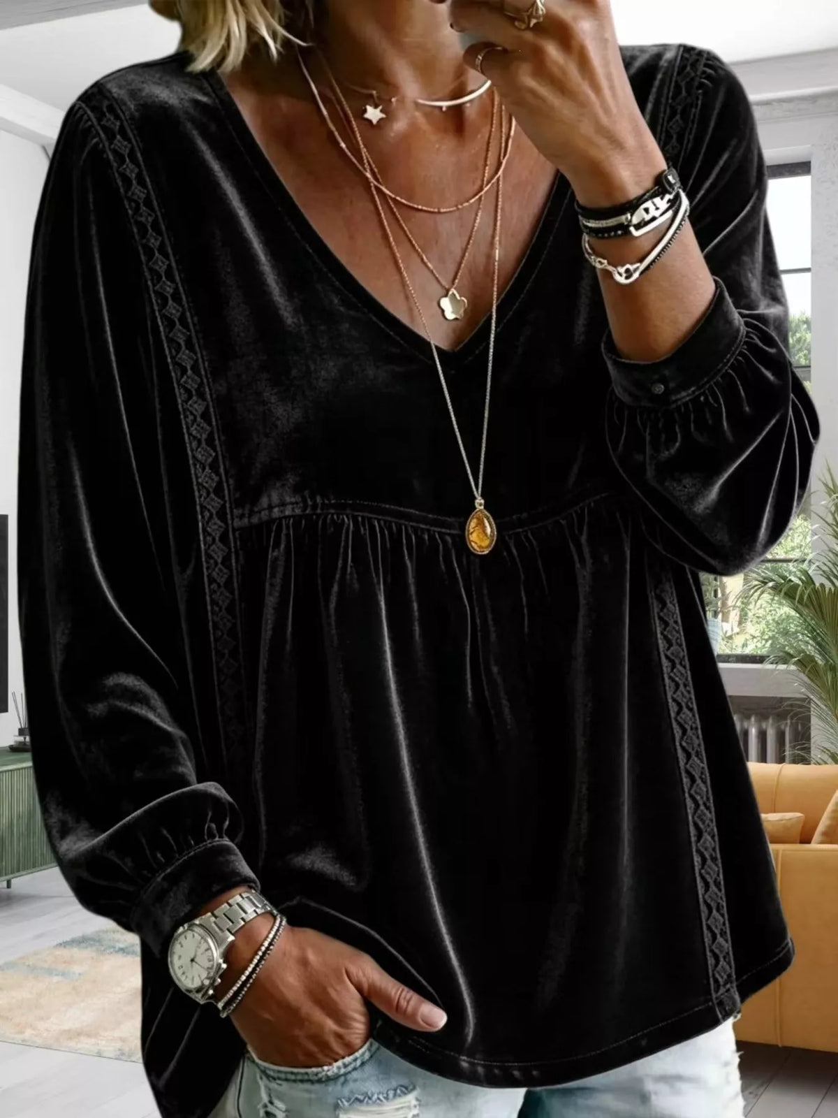 Full Size Velvet Lace Detail V-Neck Blouse Plus Size - Black